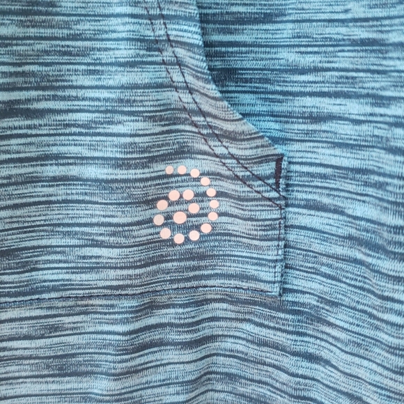 Top - Picture 2 of 3